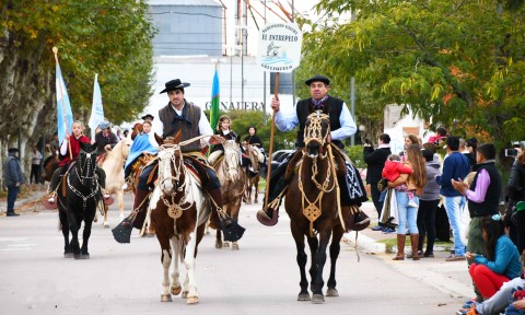 Convocan a participar de un “Desfile Cívico Institucional y Criollo”