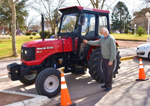 El municipio adquirió un nuevo tractor 0 km