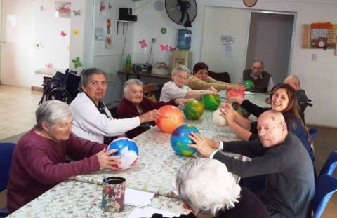Actividades diarias de los adultos mayores en los hogares de Tres Lomas