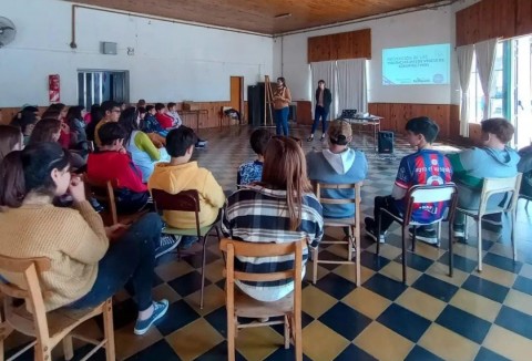 Charlas en instituciones educativas por la Semana de la ESI