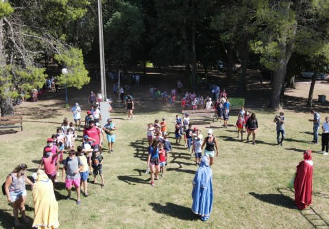 Los Reyes Magos visitaron la colonia de verano