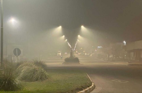 Llegan autoridades por el humo del basurero que afecta a la ciudad