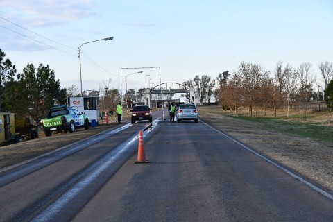 Continúan los controles en los accesos a Salliqueló y Quenumá