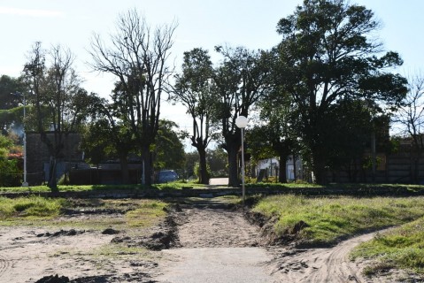 Mejoras en el sendero que une la calle Ituzaingó con la Brasil