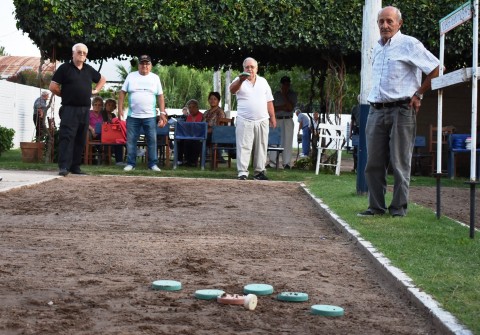 Torneo de Tejo en el Centro de Jubilados