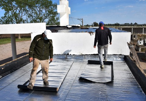 Refacciones en el cementerio