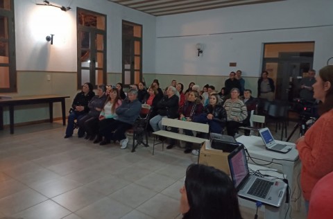 Brindaron una charla sobre alzheimer en el Centro Cultural