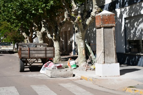 Reconstrucción del Monumento de la Sociedad Italiana