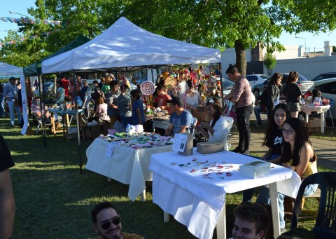 Convocan a emprendedores y artesanos a participar de una feria 