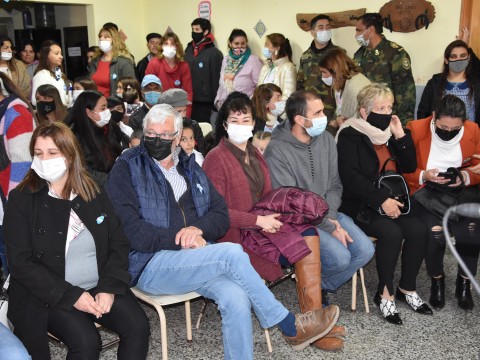 Acto centralizado por el 25 de Mayo en el CEPT N° 7