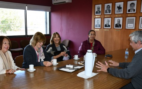 Nosetti recibió a integrantes salientes de la Cooperadora del Hospital