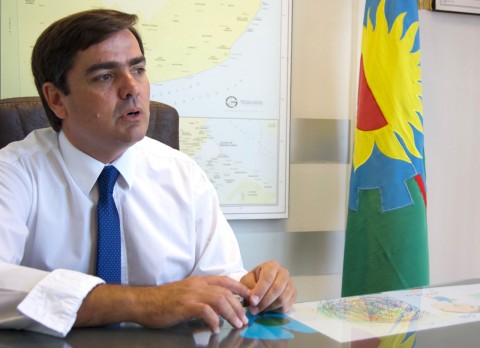 Balbín difundió críticas a la campaña de vacunación contra COVID-19