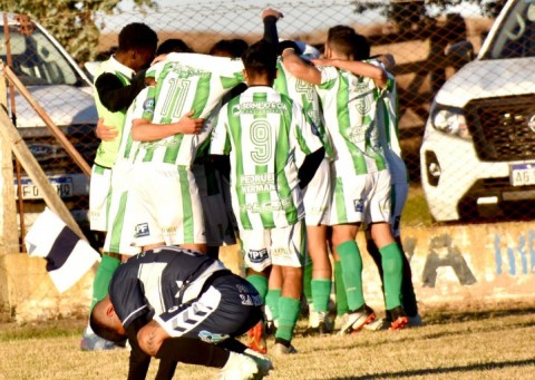 Otra goleada del Newbery lo deja muy cerca del campeonato