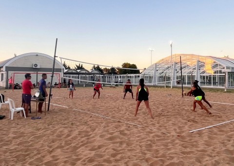 Salliquelenses se impusieron en el Torneo de Beach Vóley de Tres Lomas