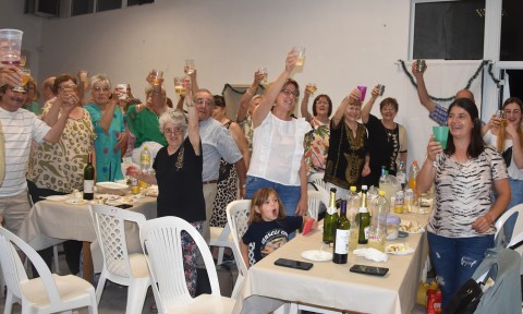 El área de Adultos Mayores realizó la cena de fin de año 