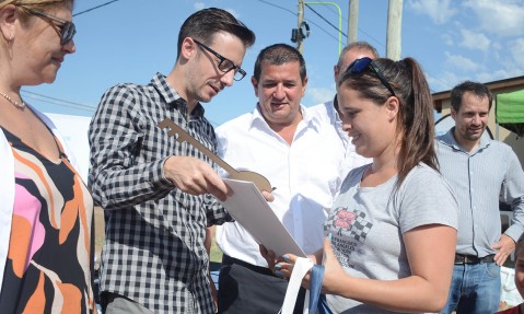 Simone: “Queremos que más familias puedan acceder a su casa propia”