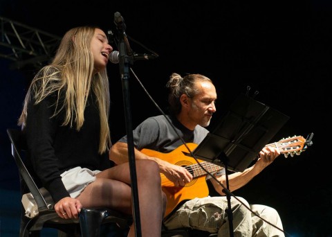 El festival musical “Flor de Médanos” nuevamente en la Plaza Principal