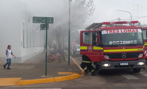 Realizaron simulacros de rescate y evacuación en la Escuela Primaria 2