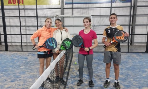 La Escuela de Padel del Newbery participó de un Torneo en Santa Rosa