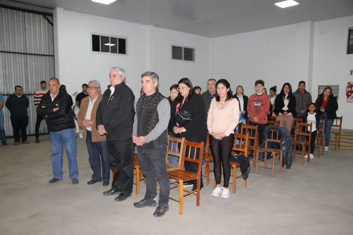 Bomberos Voluntarios conmemoró sus 44 años de existencia