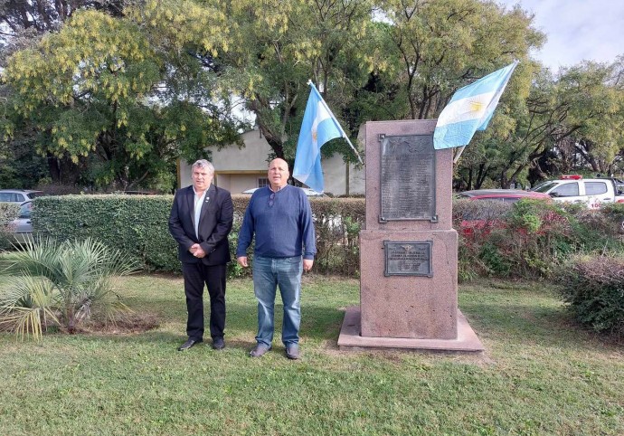 El Aero Club rindió homenaje a los ex combatientes y caídos en Malvinas