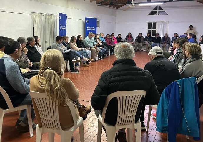El intendente comenzó a reunirse con los vecinos en los barrios