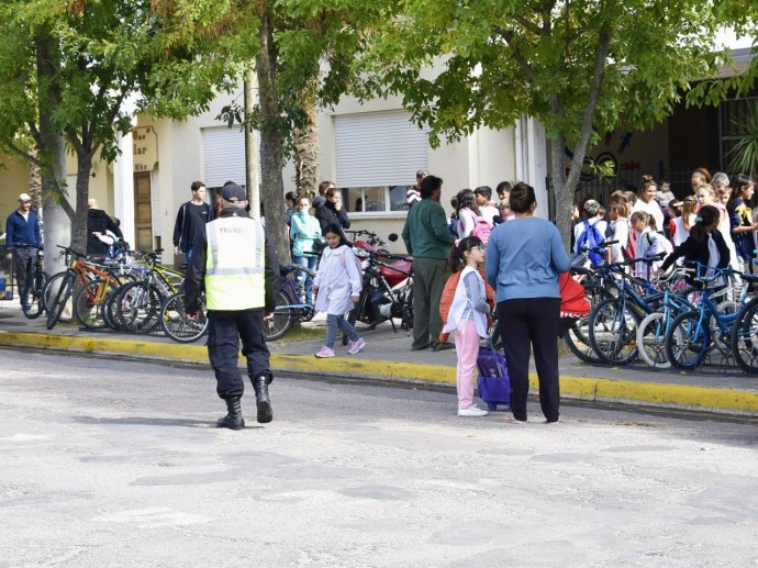 Controles de tránsito en las escuelas