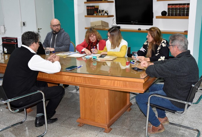 Licitan la compra de un hidroelevador de arrastre