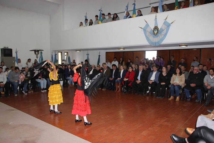 Se realizó el acto protocolar por el aniversario de Salliqueló