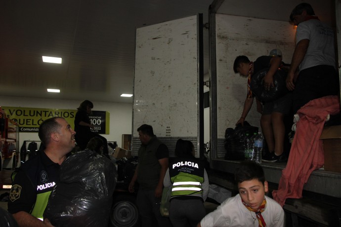 Las donaciones de Salliqueló partieron rumbo a Bahía Blanca