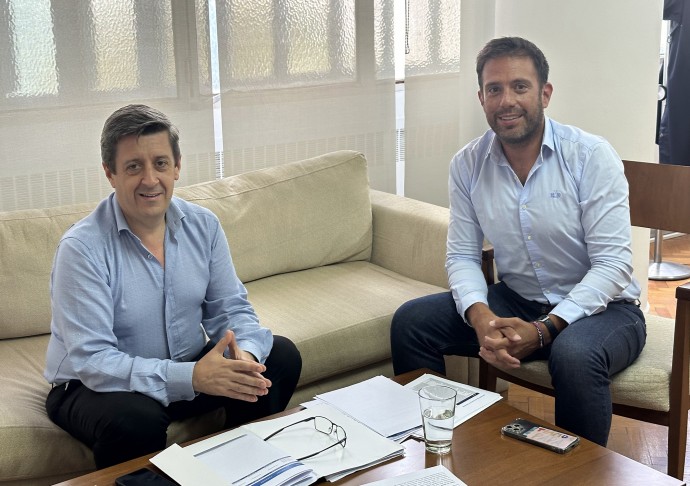 Spinolo se reunió con varios funcionarios bonaerenses 
