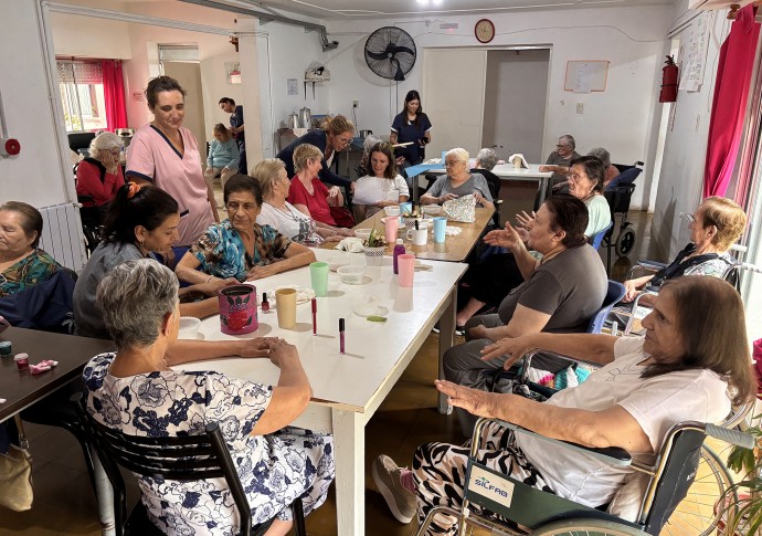 Conmemoraron el Día de la Mujer en los hogares municipales