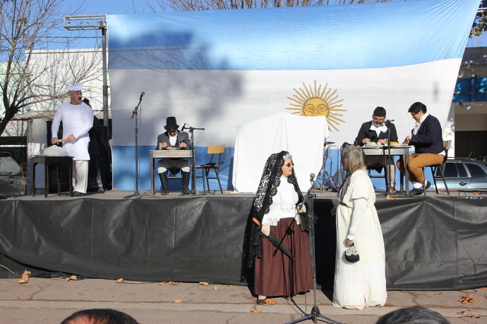 Celebración del 25 de Mayo en el centro de la ciudad