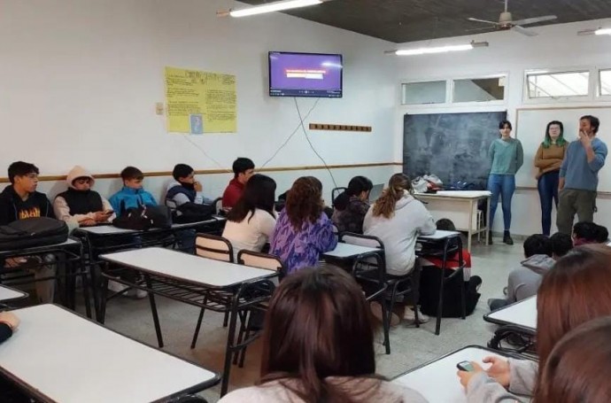 Charlas en instituciones educativas por la Semana de la ESI