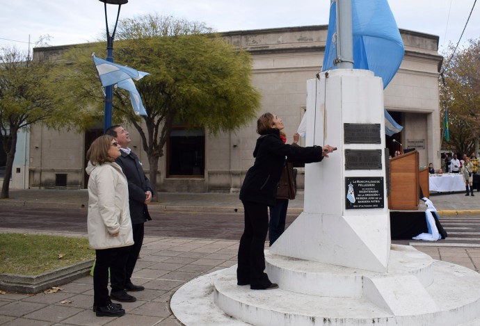 Acto por el 212° Aniversario de la Revolución de Mayo