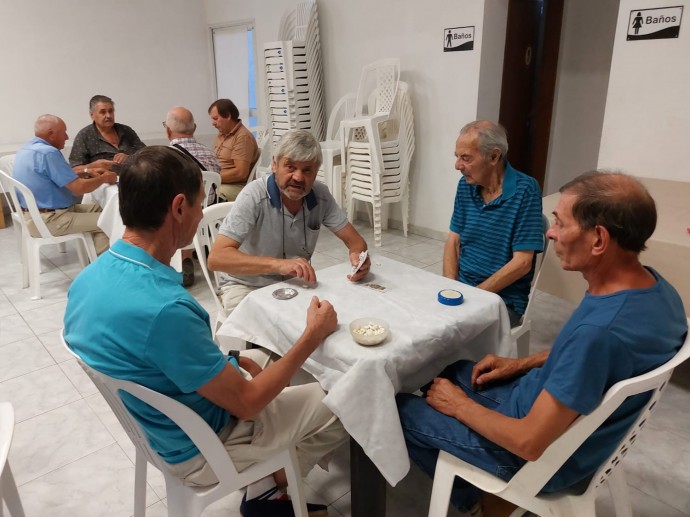 Torneos de Burako y Mus en el Centro de Jubilados