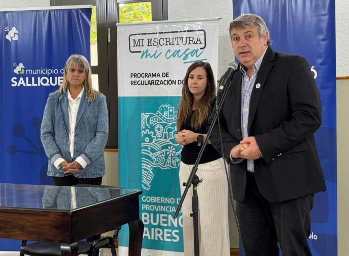 Más de treinta familias firmaron la escritura de su vivienda 