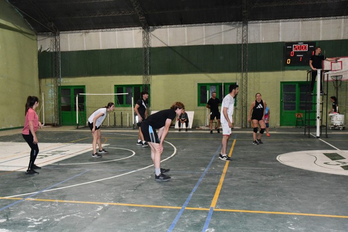 Nueva fecha del Torneo de Vóley Mixto