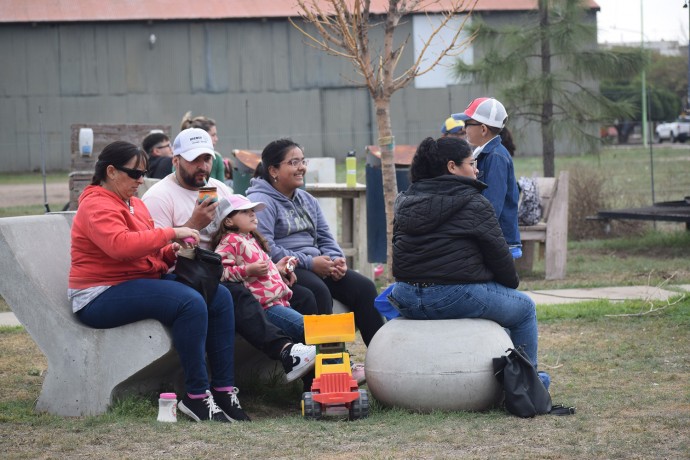 En el Parque Lineal, se realizó una jornada de concientización ambiental