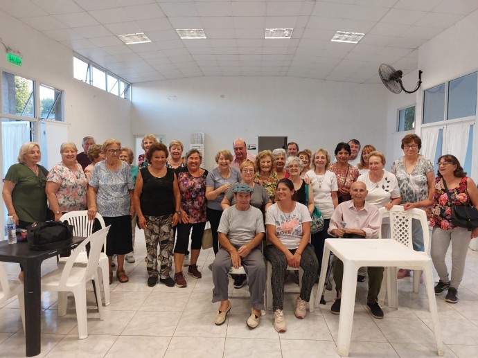 Torneos de Canasta y Chinchón en el Centro de Jubilados 