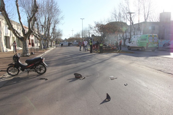 Accidente en Avenida 25 de Mayo, entre Stroeder y Rivadavia 