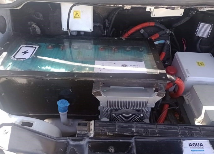 Bomberos asistieron a capacitación sobre vehículos híbridos y eléctricos