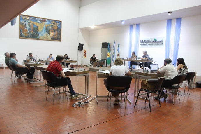 El oficialismo aprobó por mayoría la actualización de tasas 