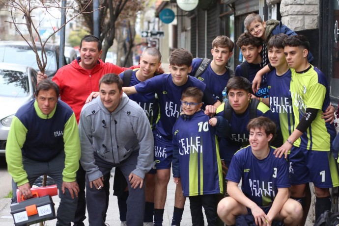 Pacheco visitó a la delegación en Mar del Plata