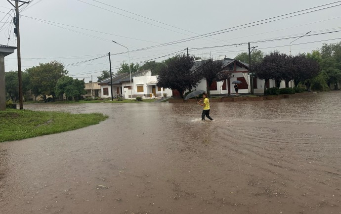 Fuertes lluvias en la región: Salliqueló registró más de 120 mm en pocas horas
