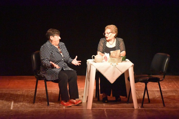 Presentación del Grupo Varieté del Taller de Teatro Municipal 