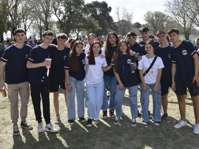 Festejos por el Día de la Primavera y del Estudiante