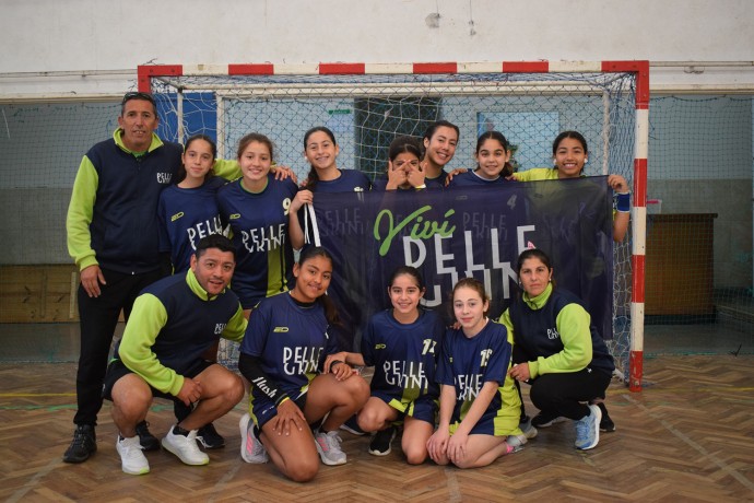 Luna Fernández inauguró el medallero para Pellegrini
