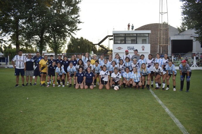 El Complejo Polideportivo fue escenario para el fútbol femenino