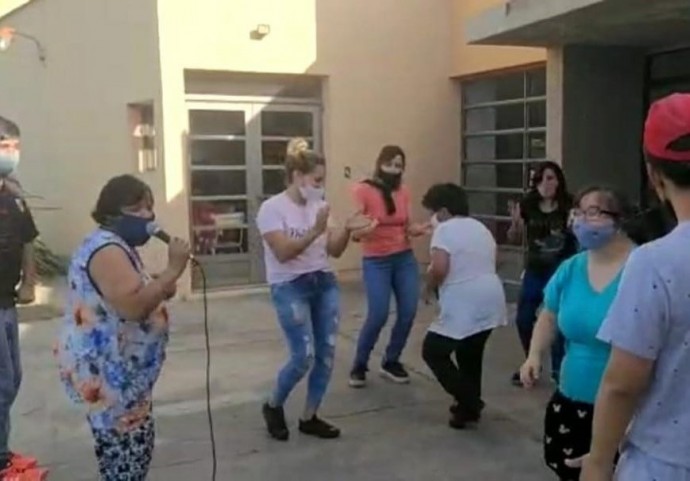 La Biblioteca visita al Taller Protegido 